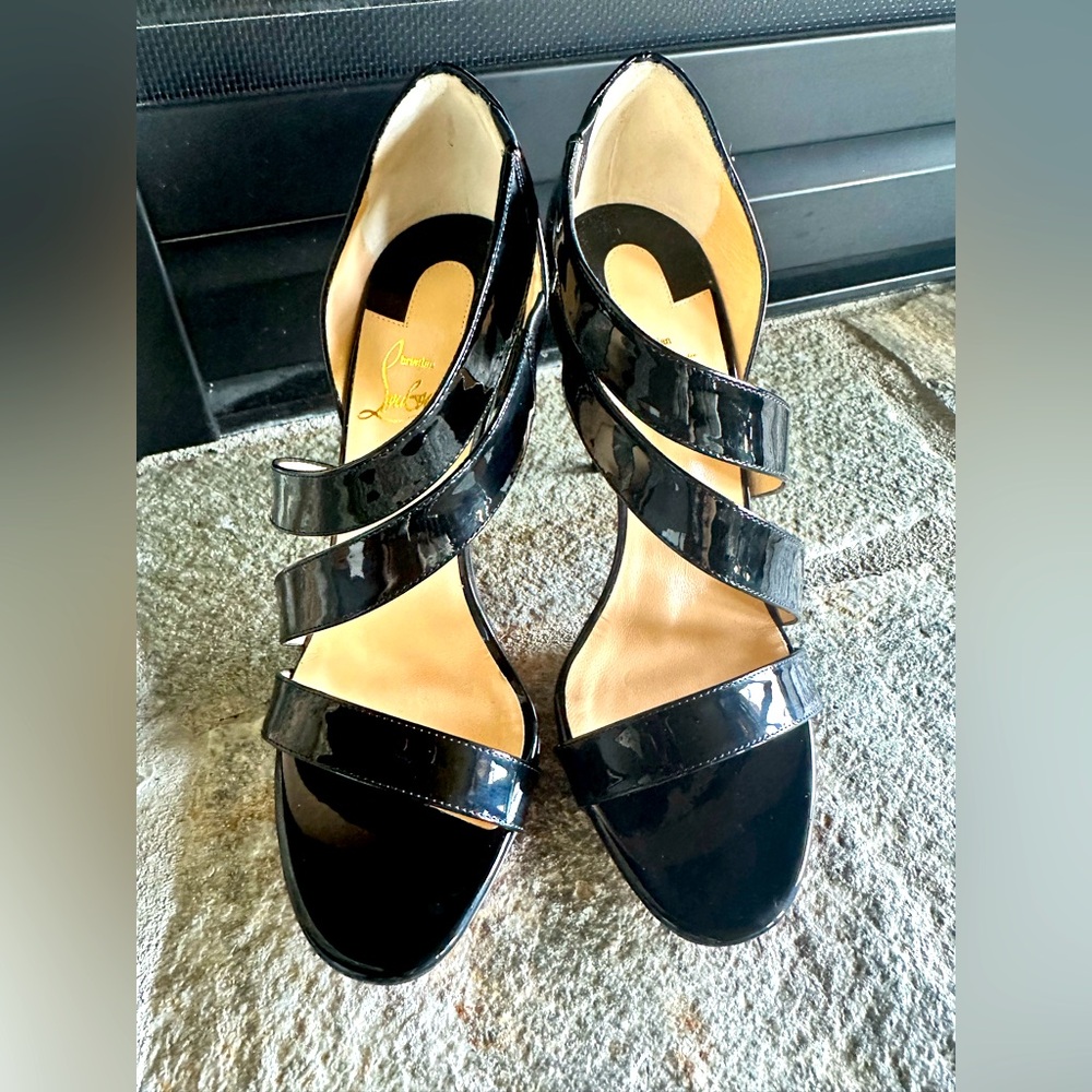 Christian Louboutin World Copine 100 Patent Black 38 1/2